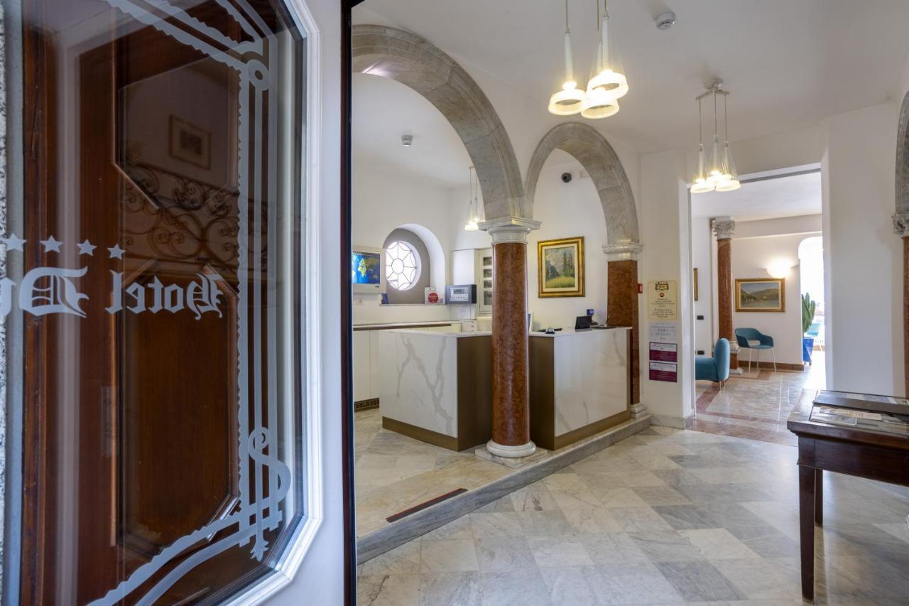 Hotel Du
